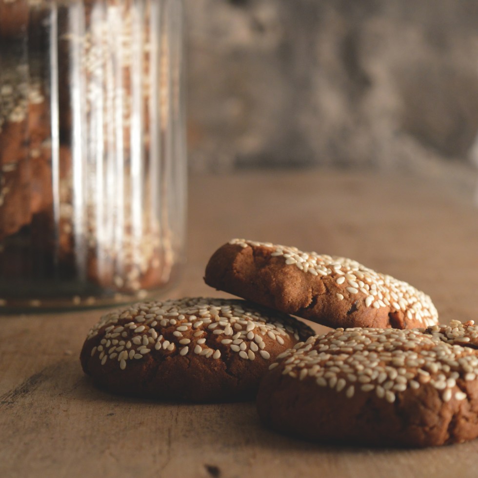 date, ginger and sesame biscuits Dan Lepard