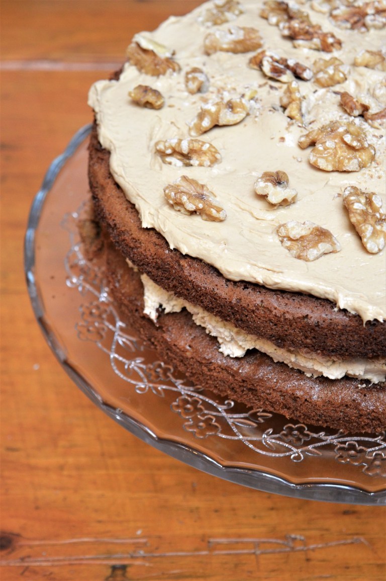 coffee and walnut cake