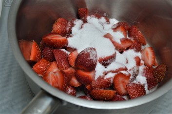 strawberry ice cream